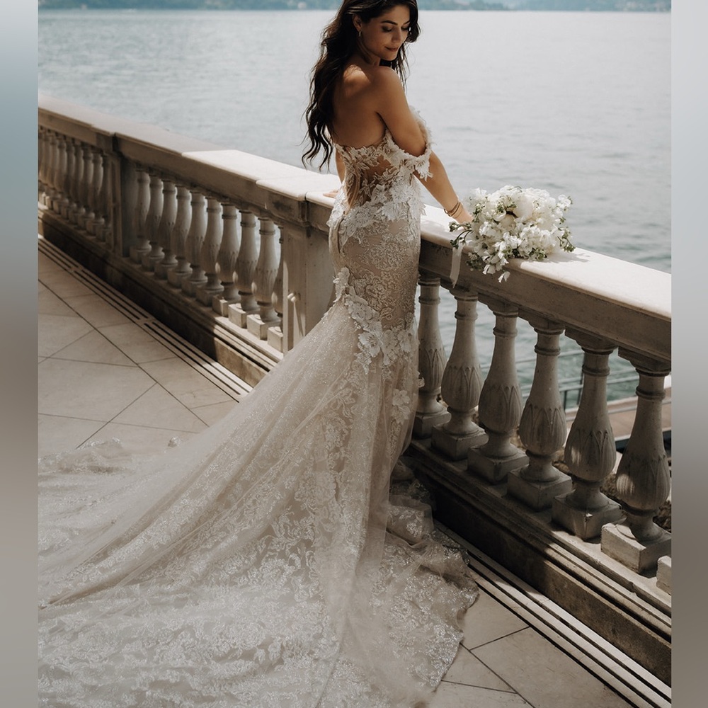 Berta weddings dress